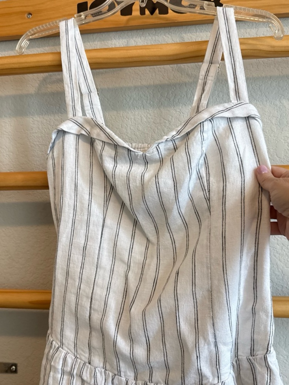 Abercrombie & Fitch White and black linen romper